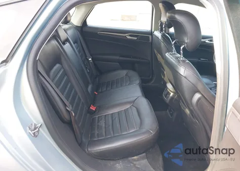 2013 Ford Fusion Hybrid Se z USA, uszkodzony, nr VIN 3FA6P0LUXDR240673